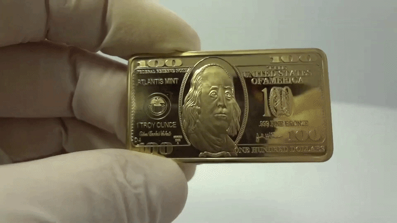 Shining view of the $100 Gold Bar